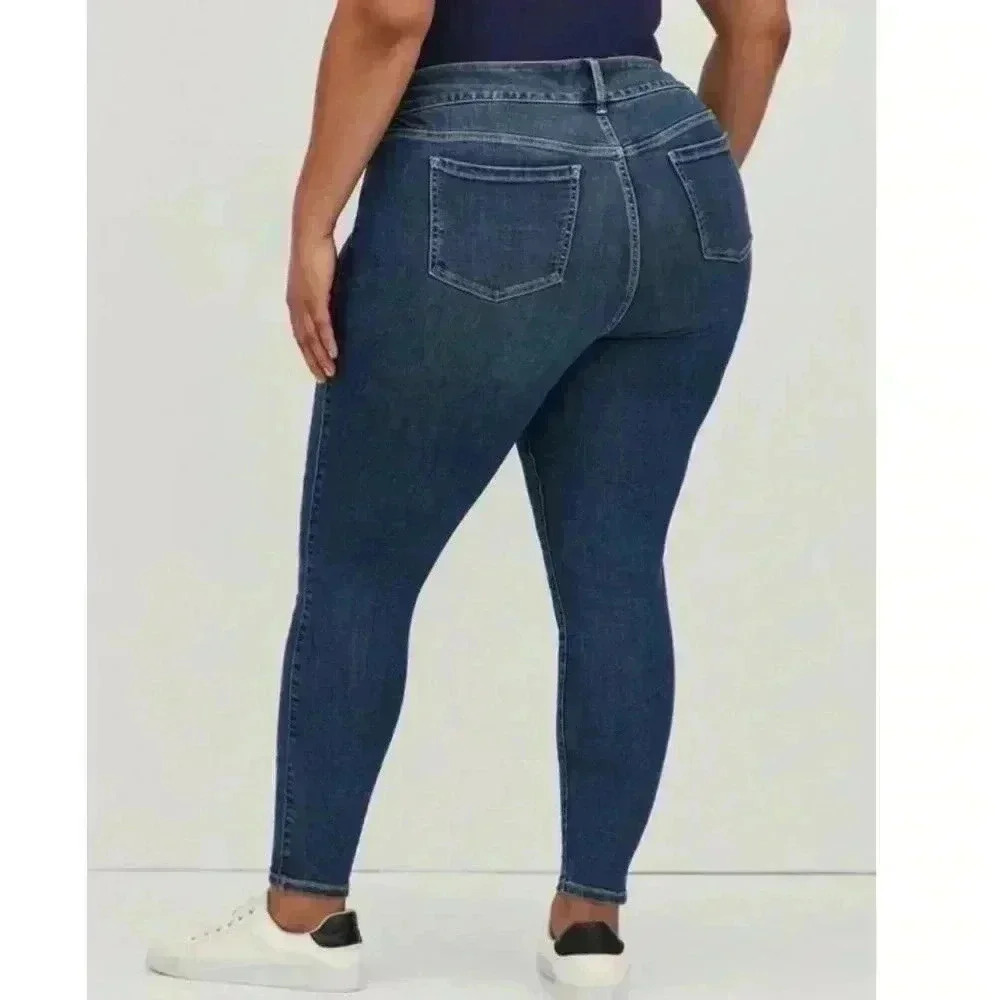 Torrid Highrise Buttery Soft 3 Button Super Stretch Fade Whisker Jegging Size20R